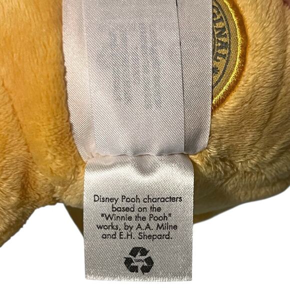 Winnie the Pooh 11" Plush Disney Store Patch Sitting Original Authentic - Picture 9 of 9